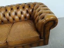 se faire livrer canapés chesterfield cuir trois places qualité premium à Paris