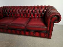 vente en ligne canapé chesterfield cuir rouge trois places vintage proche Marseille