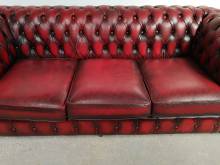 commander en ligne canapé chesterfield cuir rouge trois places import direct Angleterre proche Marseille