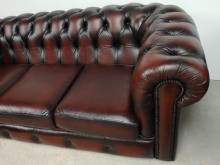 vente en ligne canapés chesterfield cuir vintage trois places authentiques proche Paris