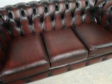 commander canapés chesterfield cuir vintage trois places import direct Angleterre proche Paris