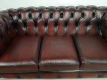 trouver importateur Français canapés chesterfield vintage trois places style rétro proche Paris