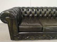 achat canapé chesterfield cuir vert trois places deuxième main proche Paris