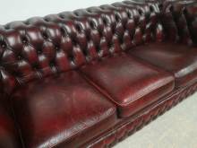 vente canapé chesterfield cuir bordeaux trois places deuxième  main proche Orléans