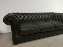 vente canapé chesterfield cuir vert trois places original proche Orléans