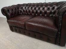 se faire livrer canapé chesterfield cuir marron deux places original proche Rennes