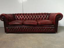 acheter canapé chesterfield cuir bordeaux trois places import direct Angleterre proche Vannes