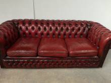 trouver canapé chesterfield cuir bordeaux trois places deuxième main proche Vannes