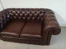 se faire livrer canapé chesterfield cuir marron deux places haut de gamme proche Le Havre