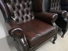 se faire livrer fauteuils chesterfield cuir marron véritable chesterfield à Marseille