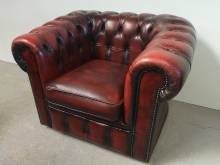 vente fauteuil chesterfield cuir bordeaux import direct Angleterre proche Clermont-Ferrand