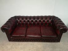 acheter canapé chesterfield cuir bordeaux trois places véritable proche La Rochelle