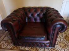 commander fauteuil chesterfield cuir bordeaux occasion pas cher proche La Rochelle