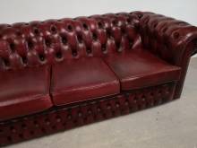 vente canapé chesterfield cuir bordeaux quatre places seconde main proche Paris