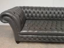 vente en ligne canapés chesterfield cuir gris import direct Angleterre proche Lille