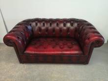trouver canapé chesterfield cuir bordeaux deux places style décoration loft proche Strasbourg