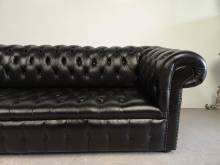 se faire livrer canapé chesterfield cuir noir trois places import direct Angleterre proche Rennes