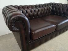 a acheter canapé chesterfield cuir vieilli marron deux places style décoration industrielle proche Paris