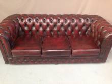 acheter paire canapés chesterfield cuir bordeaux à Rennes
